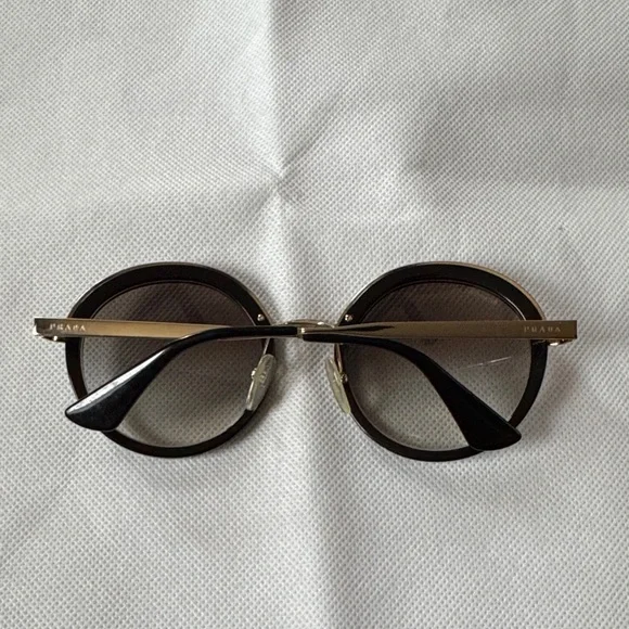 Prada Prada PR 50TS Black Round Sunglasses - www  display picture 3